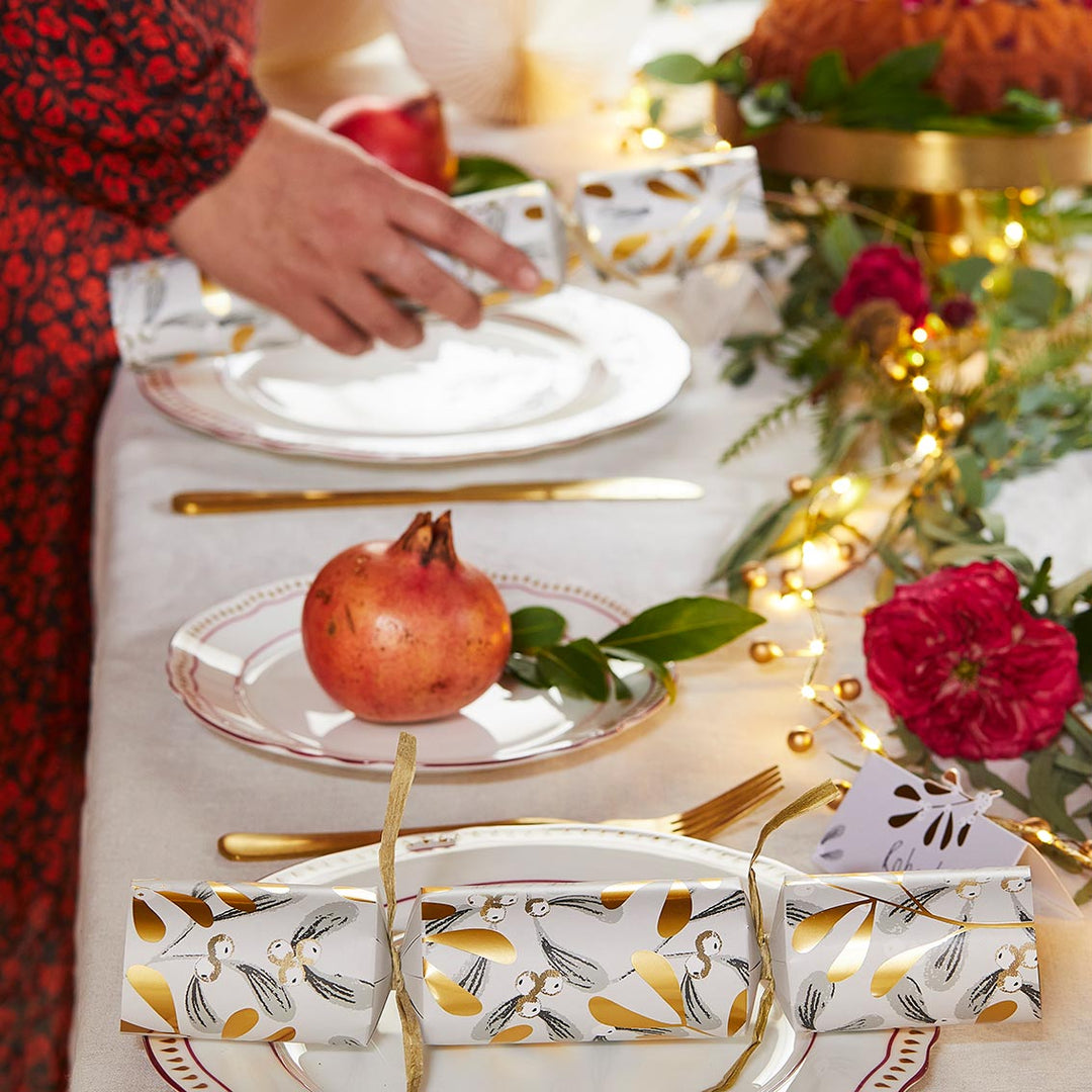 Mistletoe Eco-Friendly Christmas Crackers