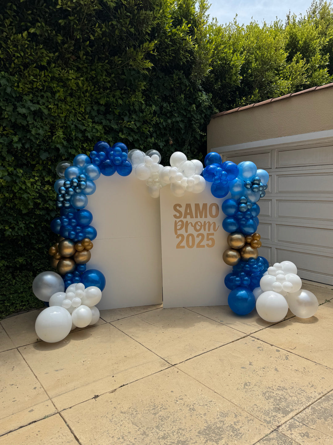 Wood Backdrops with Balloon Garlands